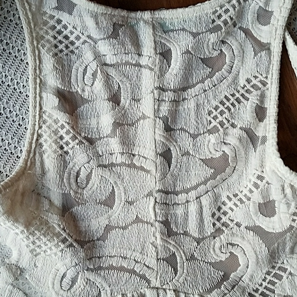 ๐ Maurices Crochet Open Front Vest ๐ - Picture 6 of 7